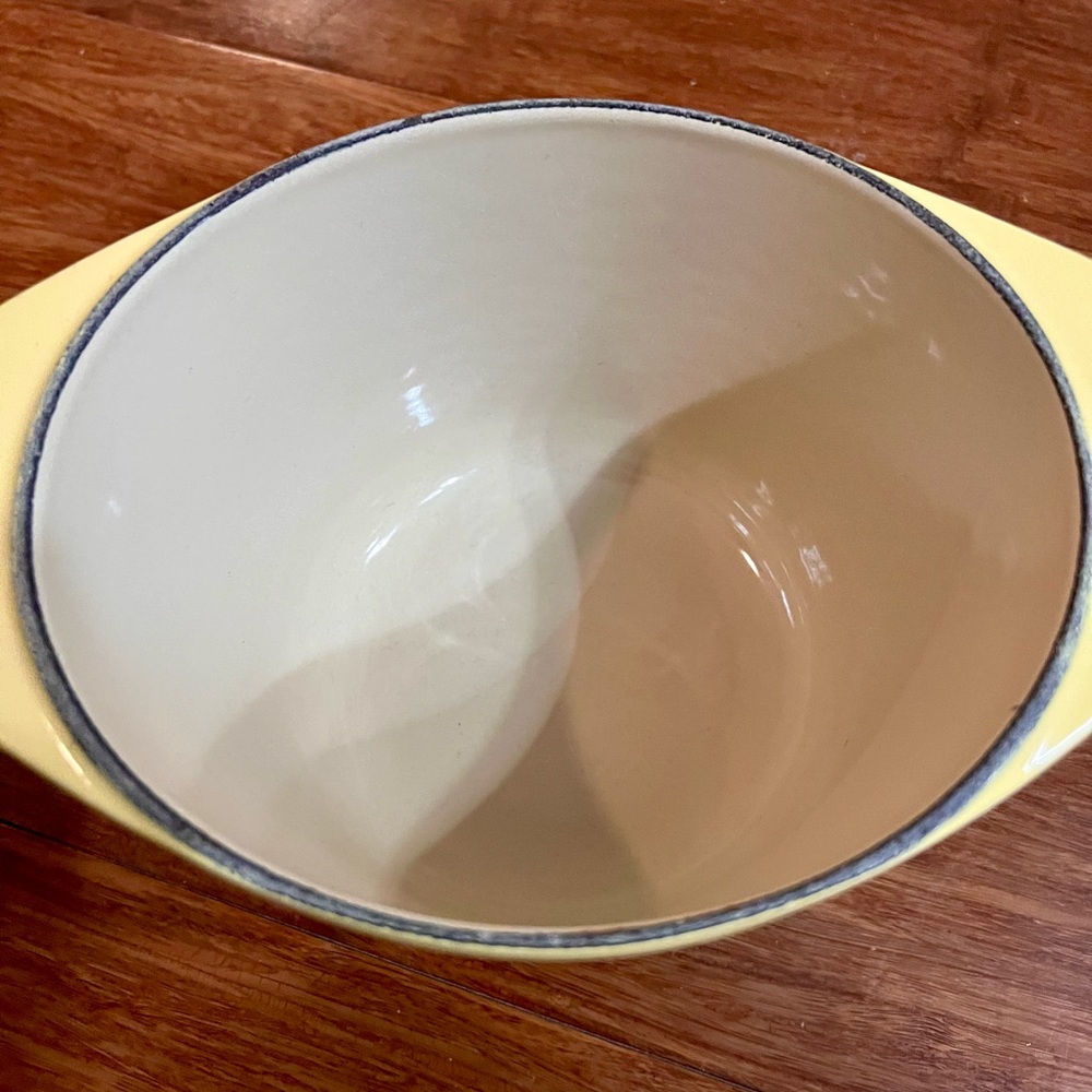 Le Creuset Cast Iron Enamel Fondue Pot Yellow 1.75 Quarts